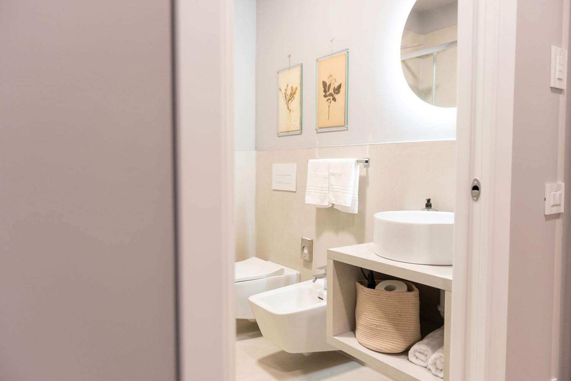 Regina Boutique Suites Τεργέστη Εξωτερικό φωτογραφία